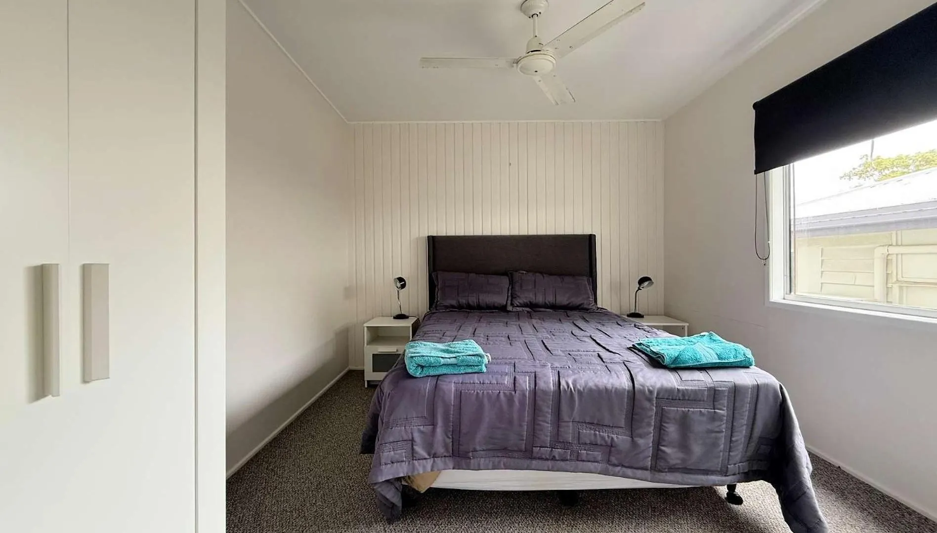 Top Level Unit With Gorgeous Waterviews Burrum Heads 0*,
