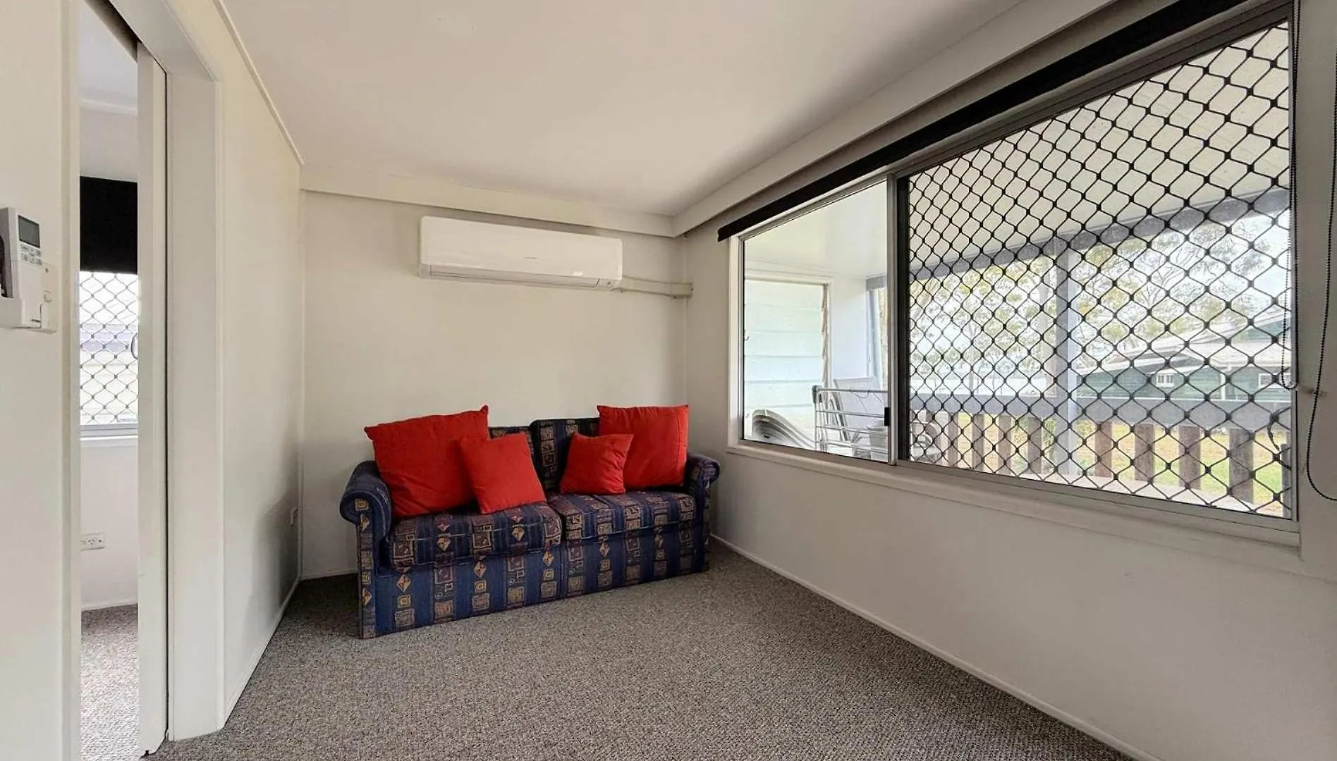 Top Level Unit With Gorgeous Waterviews Burrum Heads 0*,  오스트레일리아